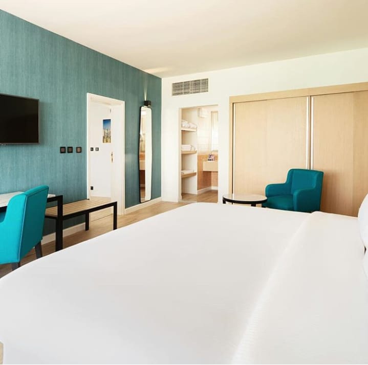 Hotel lobby interior design — Downtown Dubai