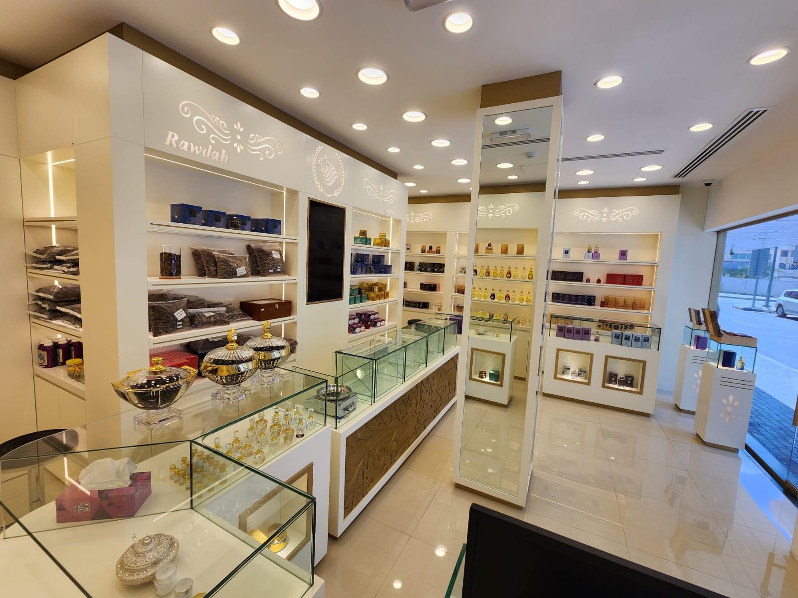 Commercial interior design and build UAE